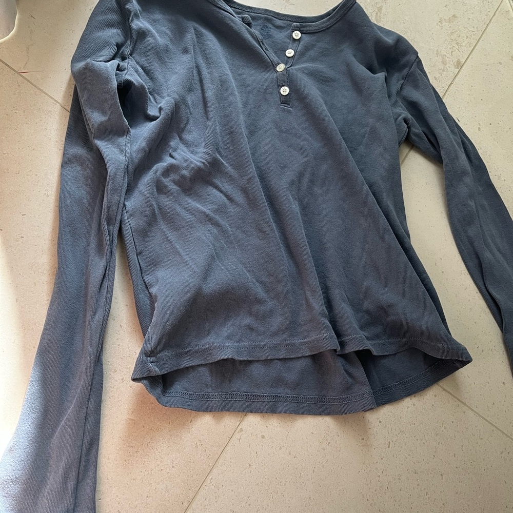 blue bottoned brandy top